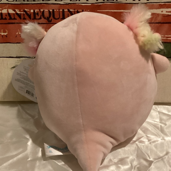 Archie the Axolotl Squishmallows - Picture 2 of 2